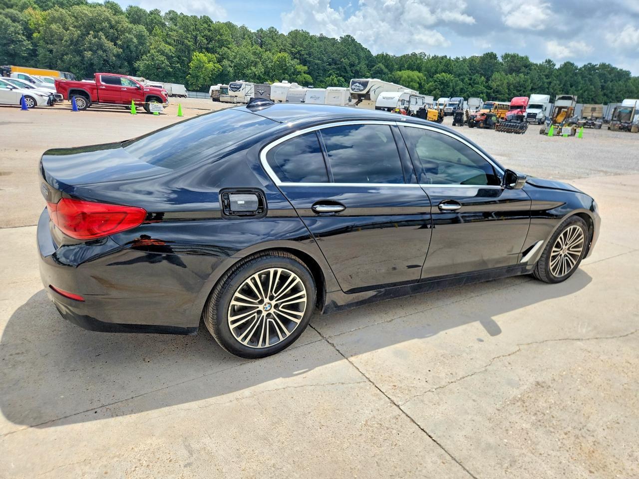 2017 BMW 530 I - zdjęcie 3