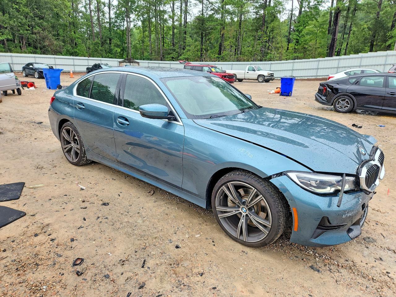2021 BMW 330E - zdjęcie 4