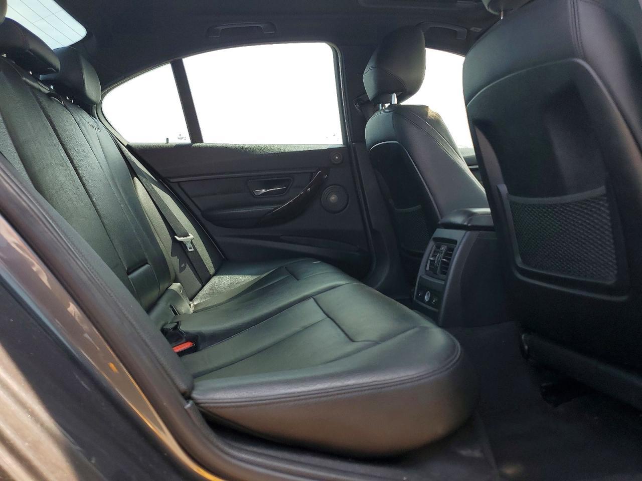 2015 BMW Seria 3 328i - zdjęcie 10