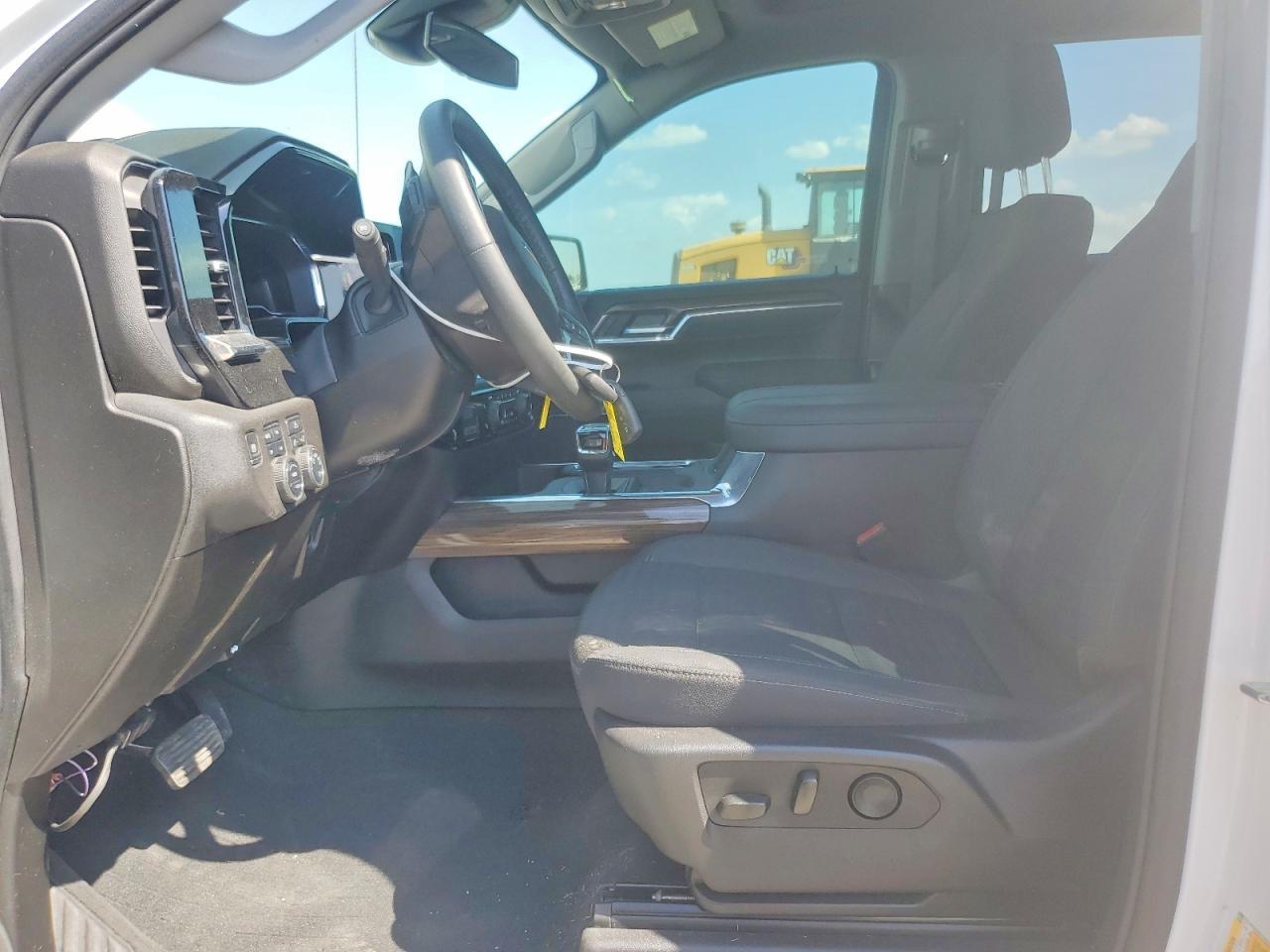 2025 Chevrolet Silverado K1500 Lt - zdjęcie 7