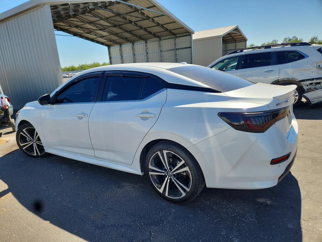 2021 Nissan Sentra Sr - zdjęcie 2