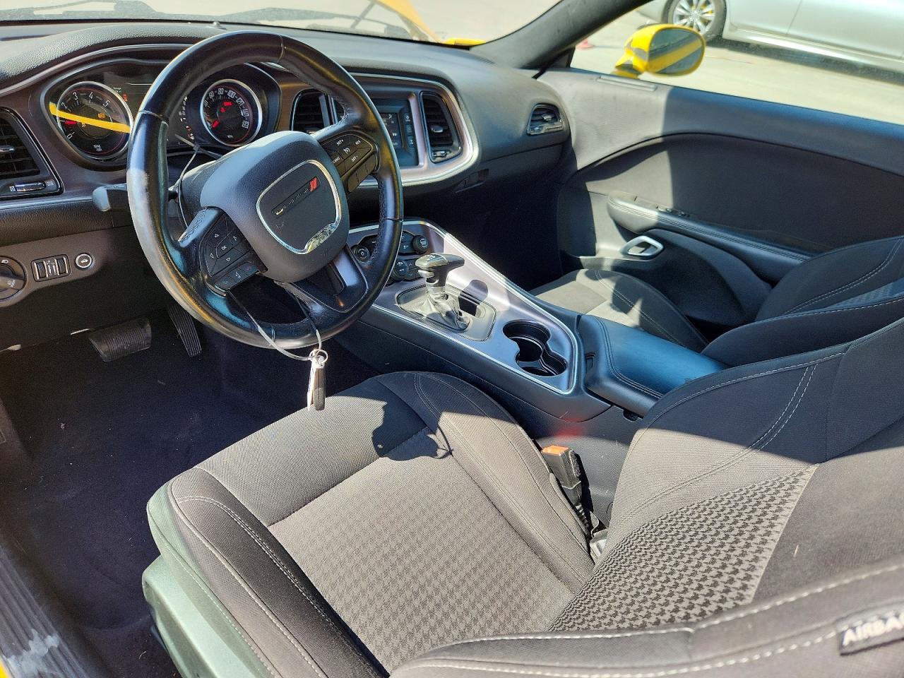 2017 Dodge Challenger R/T - zdjęcie 8
