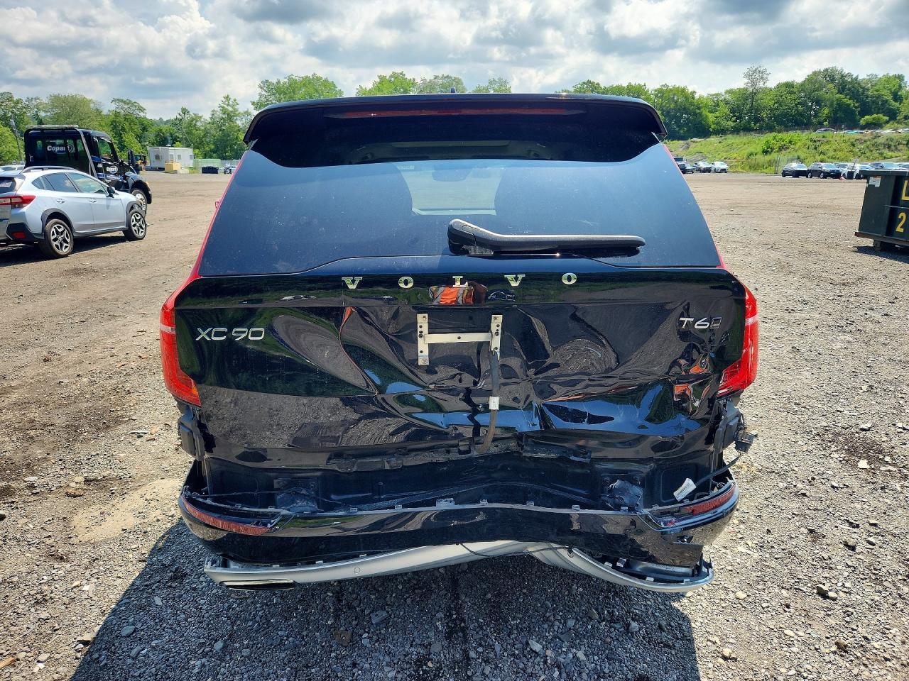 2021 Volvo Xc90 T6 Momentum - zdjęcie 6