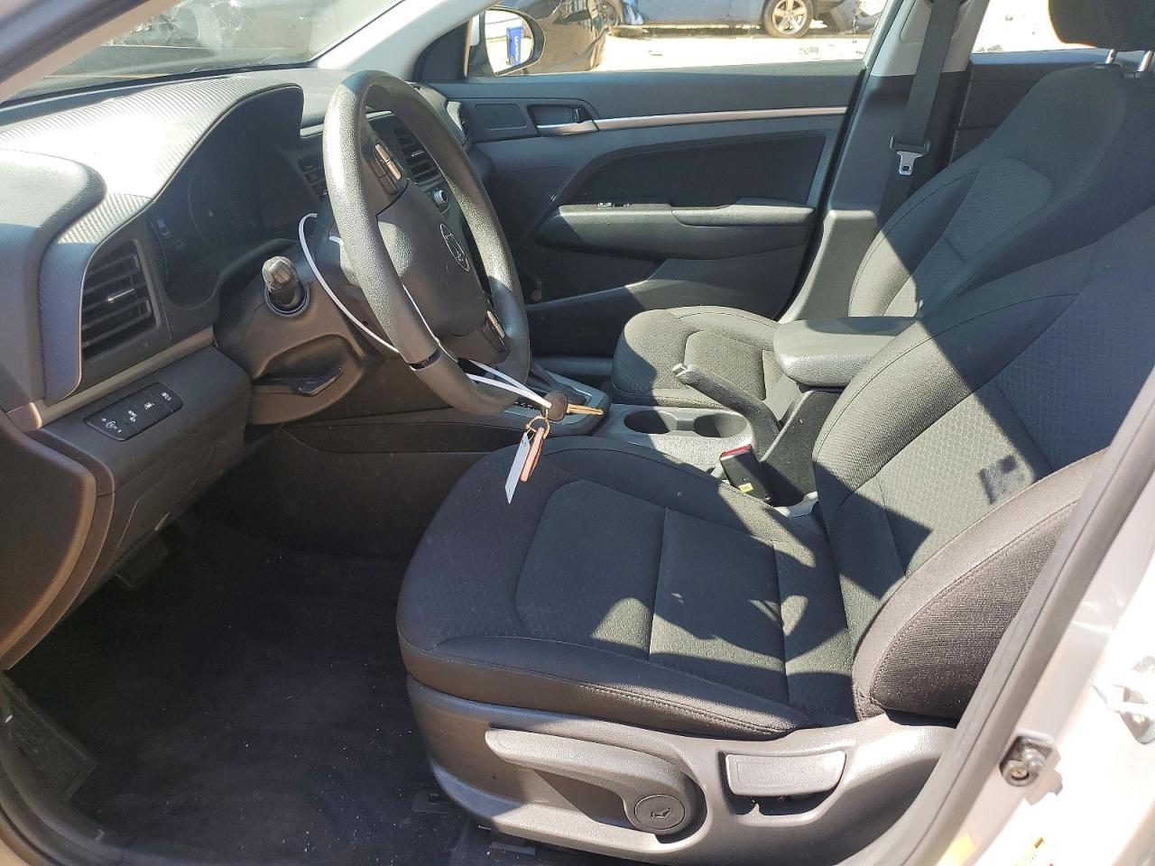 2020 Hyundai Elantra Sel - zdjęcie 7