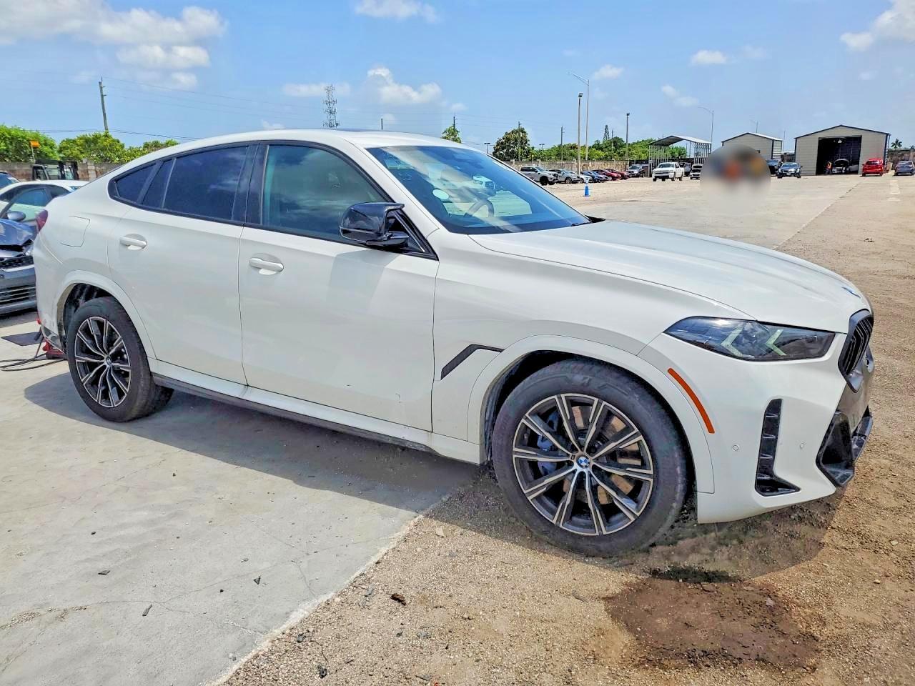2026 BMW X6 M60I - zdjęcie 4