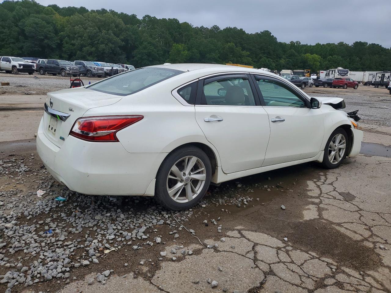 2013 Nissan Altima 2.5 - zdjęcie 3