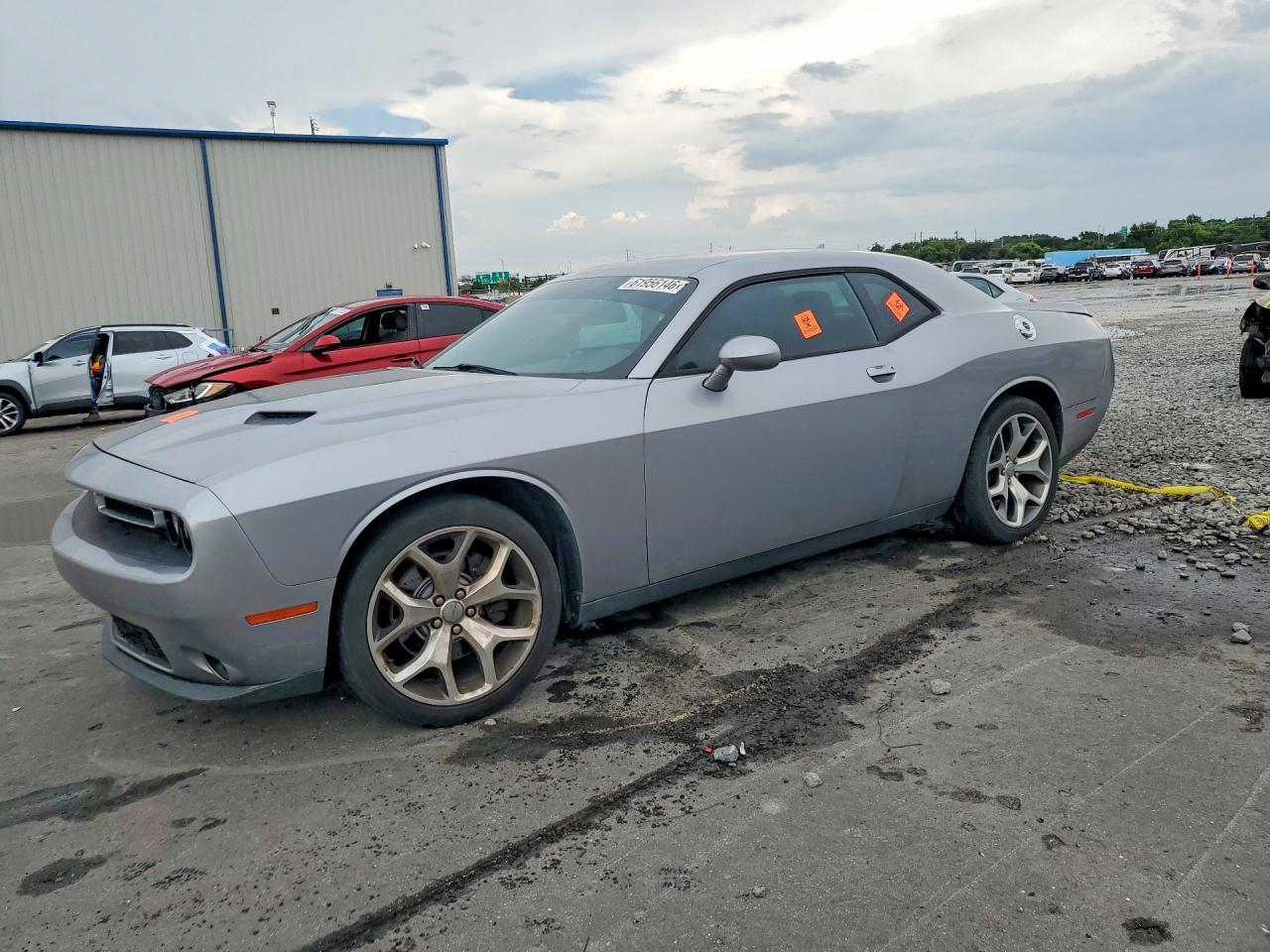 2016 Dodge Challenger Sxt - zdjęcie główne