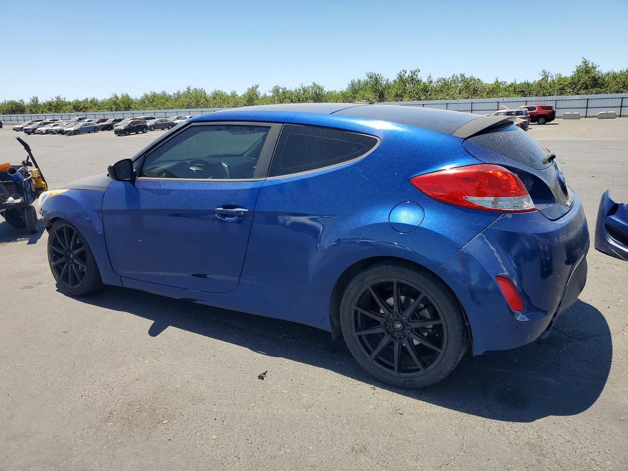 2016 Hyundai Veloster Base - zdjęcie 2