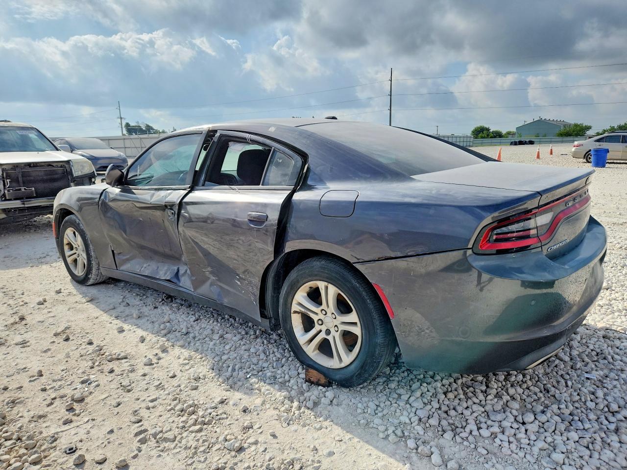 2018 Dodge Charger Sxt - zdjęcie 2