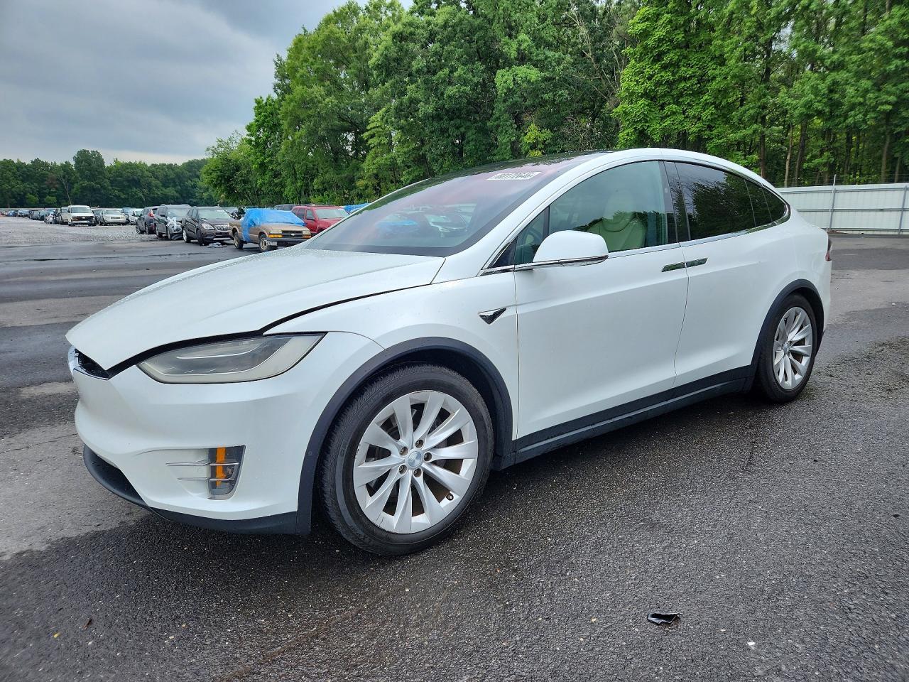 2019 Tesla Model X - zdjęcie główne