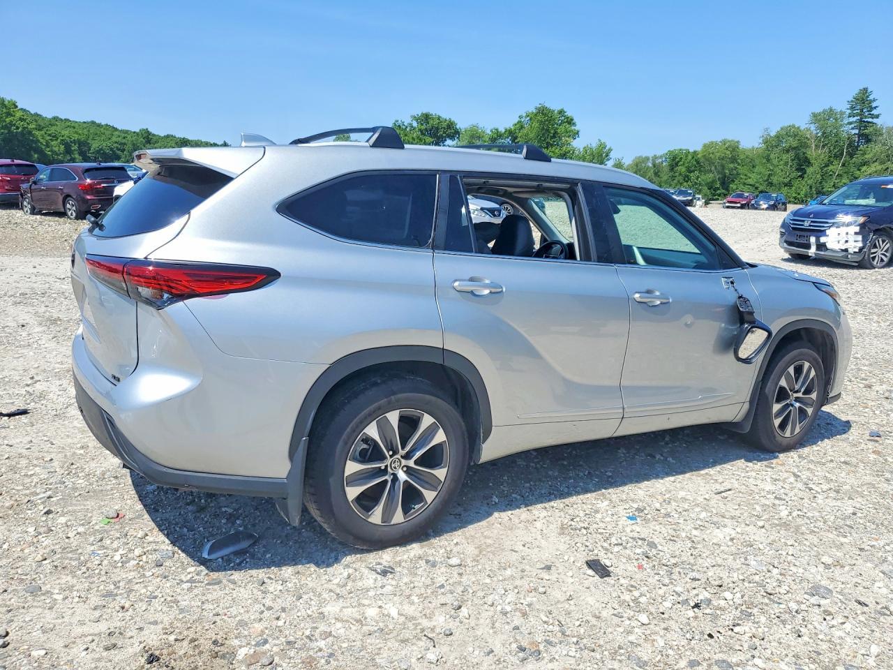 2023 Toyota Highlander Xle - zdjęcie 3