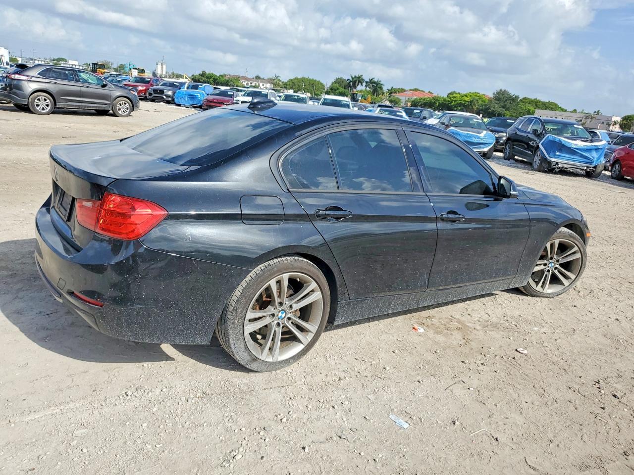 2013 BMW 328 I - zdjęcie 3