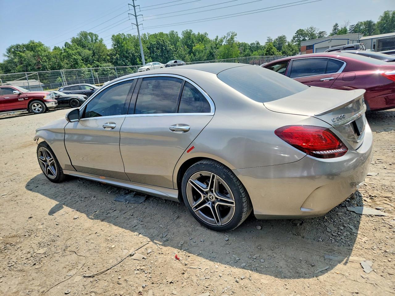 2020 Mercedes-Benz C 300 4Matic - zdjęcie 2