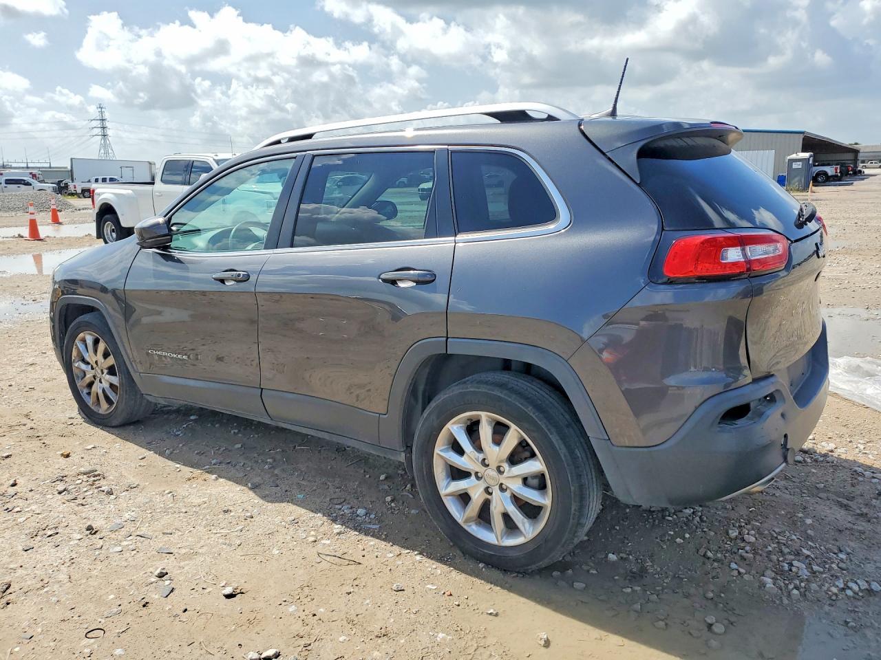 2016 Jeep Cherokee Limited - zdjęcie 2
