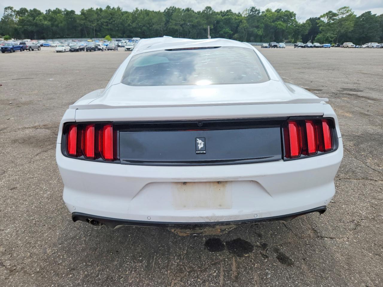 2016 Ford Mustang - zdjęcie 6