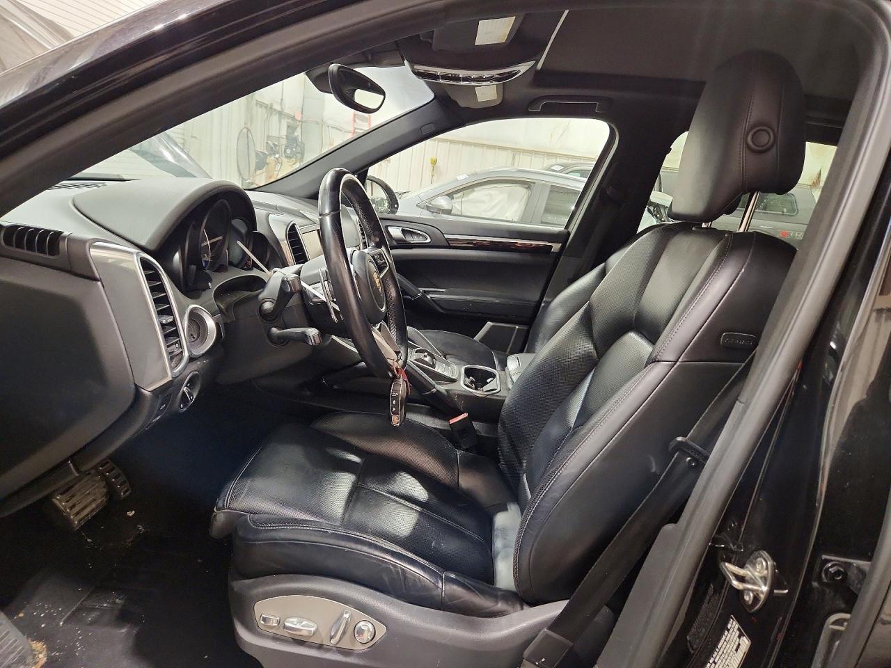 2015 Porsche Cayenne S - zdjęcie 7