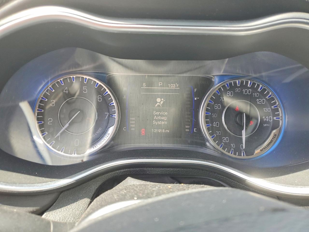 2015 Chrysler 200 Limited - zdjęcie 9