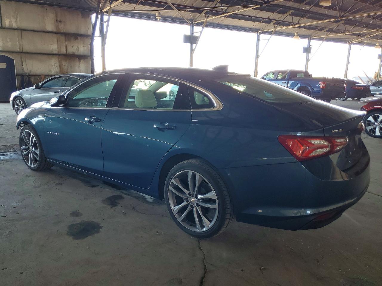 2024 Chevrolet Malibu Premier - zdjęcie 2