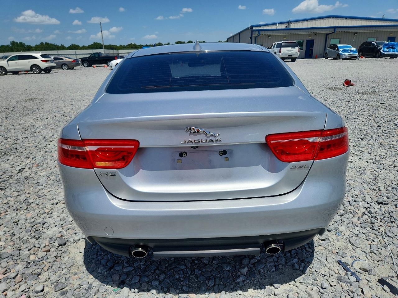 2019 Jaguar Xe - zdjęcie 6