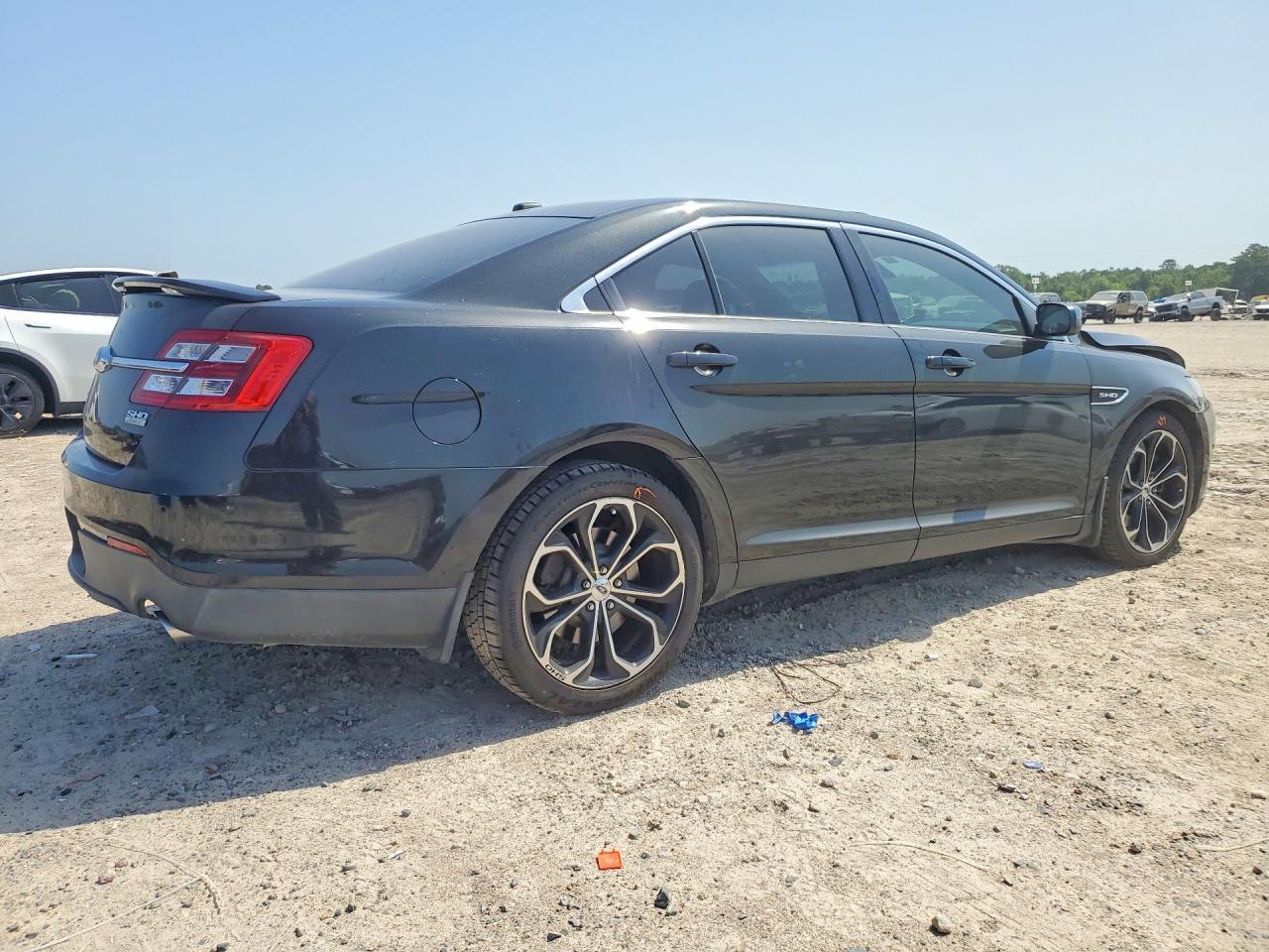 2013 Ford Taurus Sho - zdjęcie 3