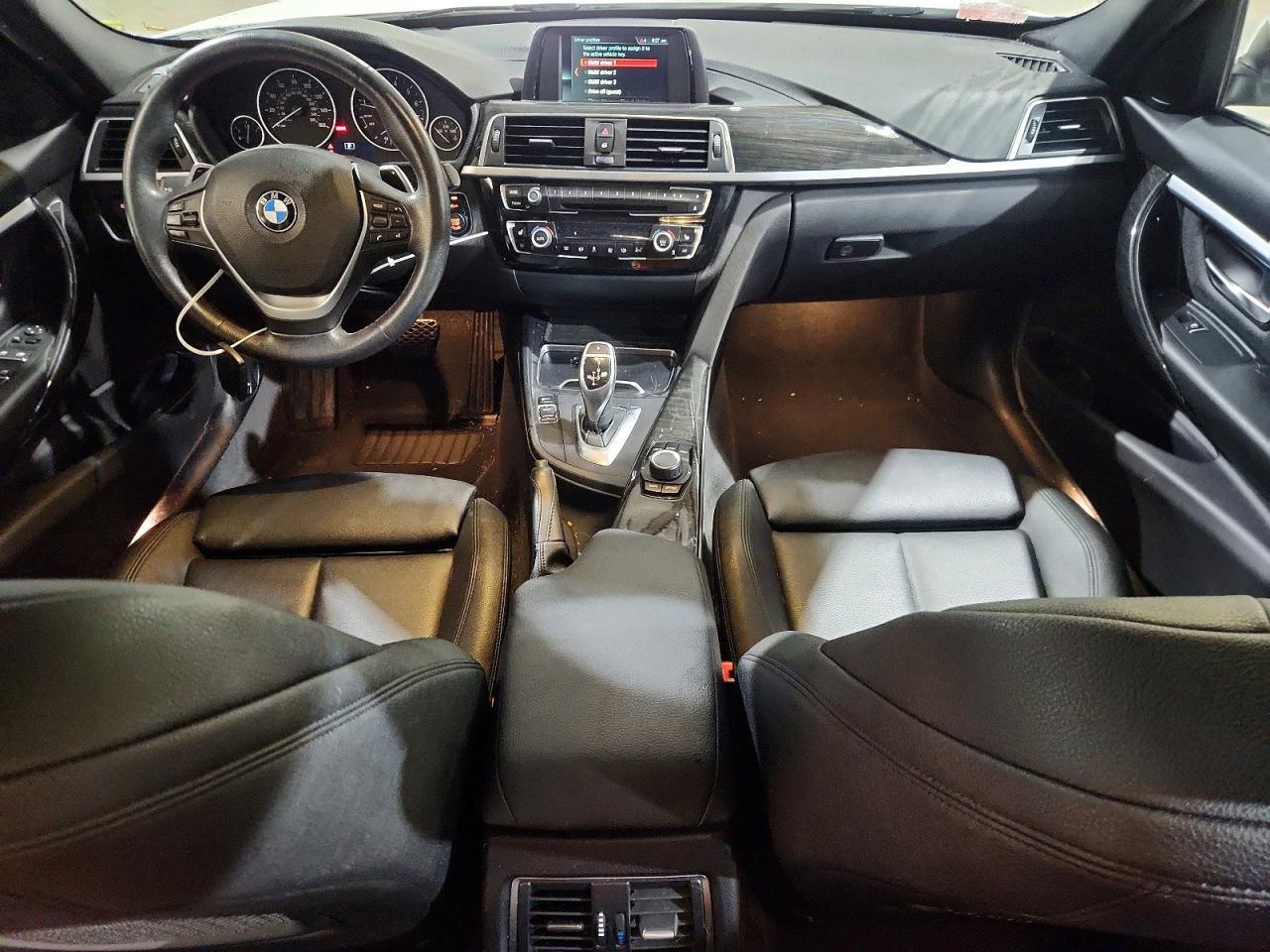 2018 BMW 330 Xi - zdjęcie 8