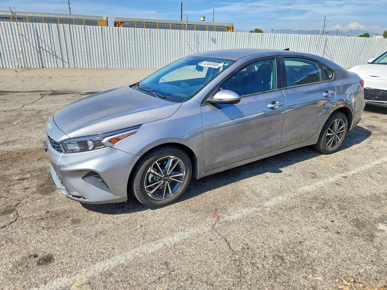 2023 Kia Forte Lxs - zdjęcie główne
