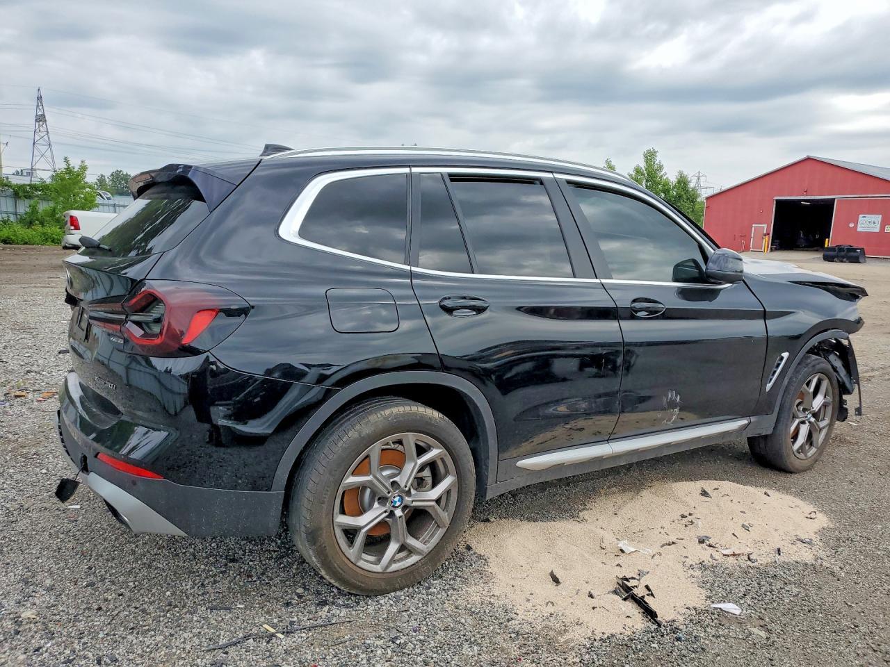 2022 BMW X3 xDrive30I - zdjęcie 3
