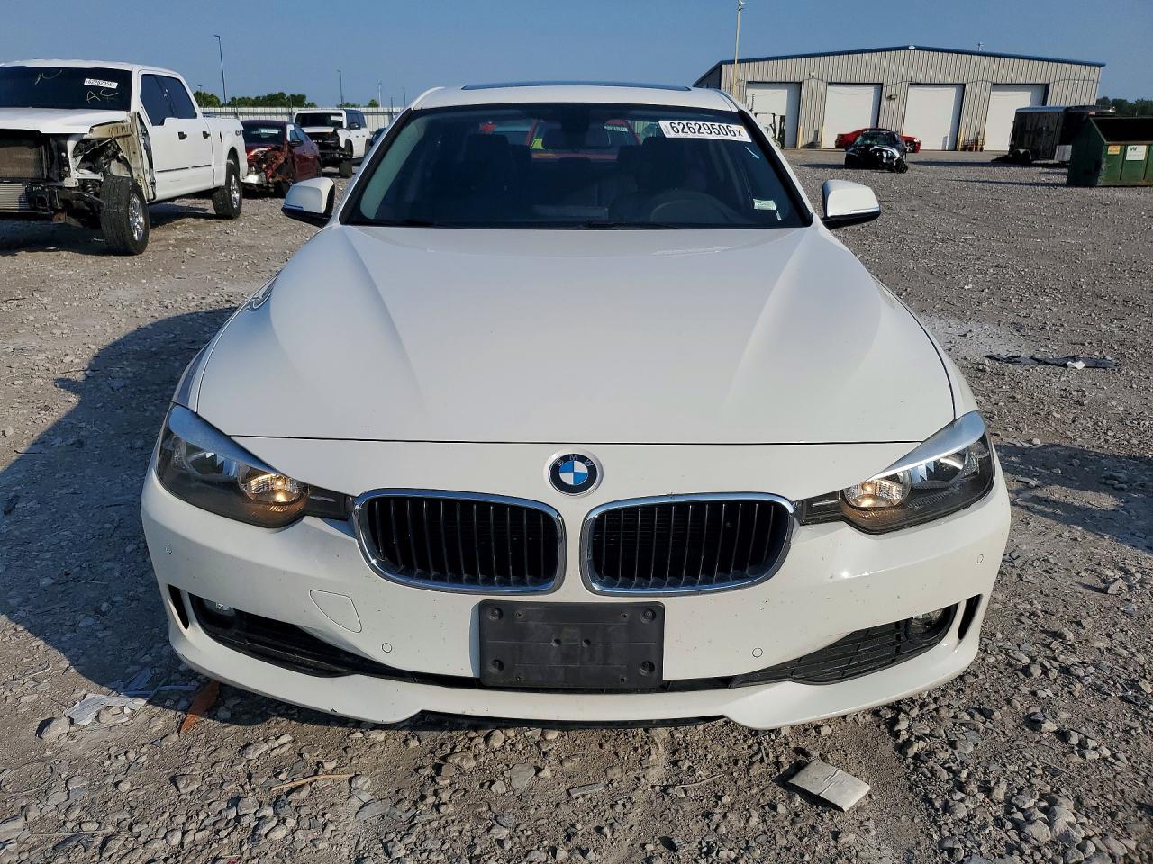 2015 BMW 320 I xDrive - zdjęcie 5