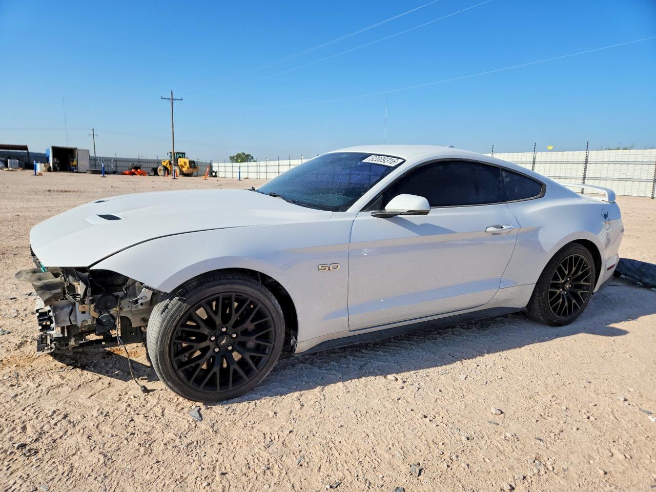 2022 Ford Mustang Gt - zdjęcie główne