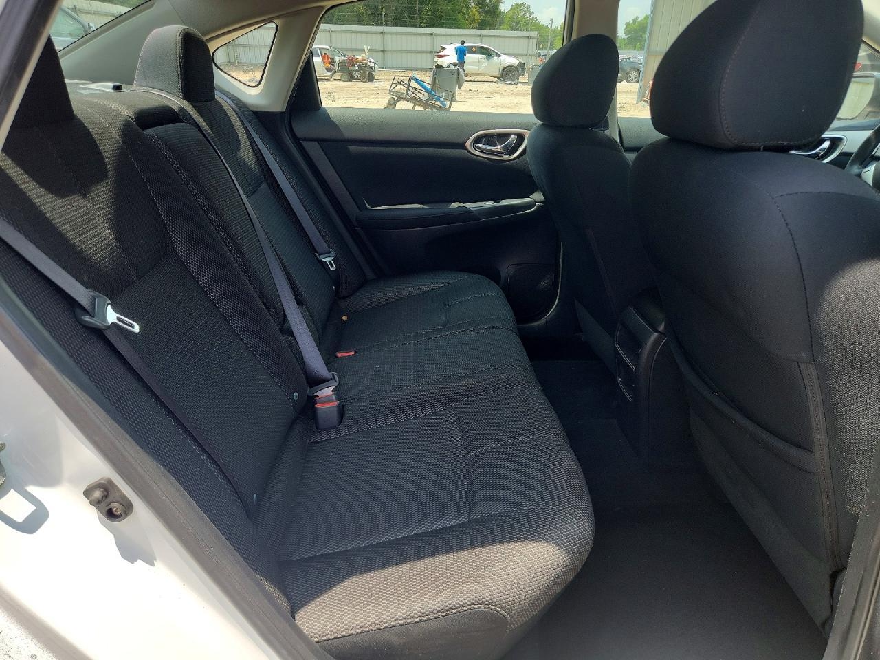 2013 Nissan Sentra S - zdjęcie 10
