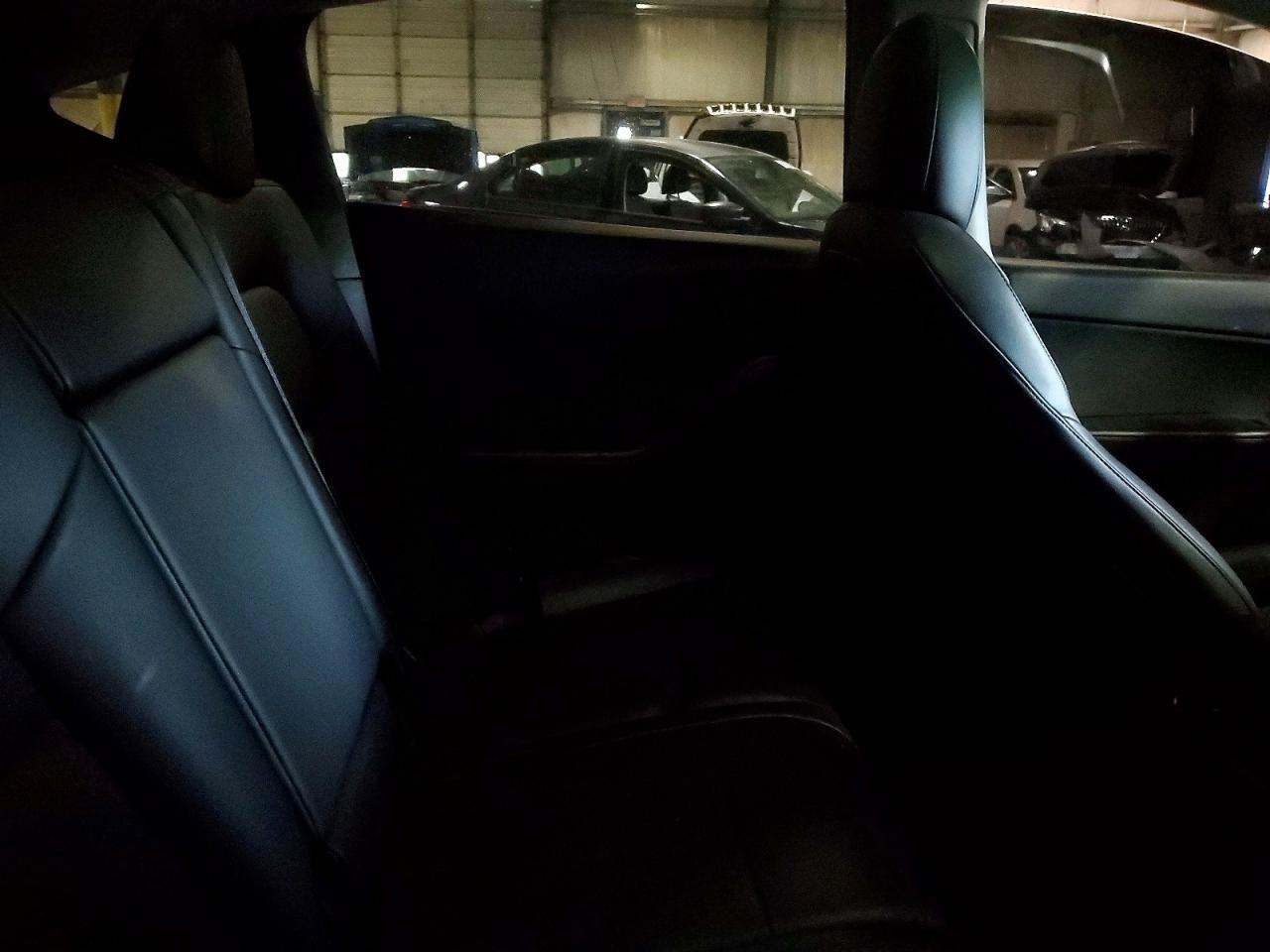 2021 Tesla Model Y - zdjęcie 11