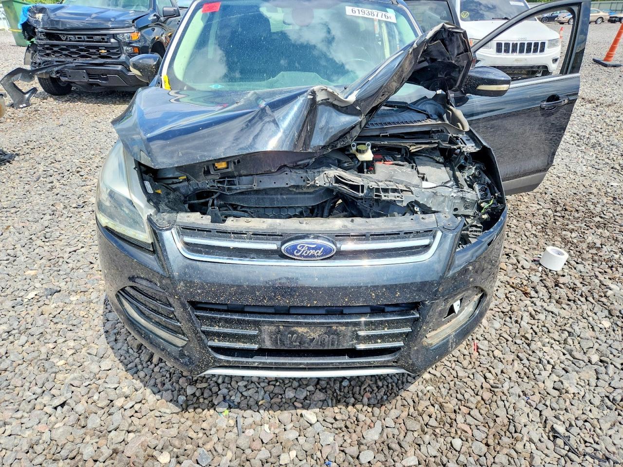 2014 Ford Escape Titanium - zdjęcie 11