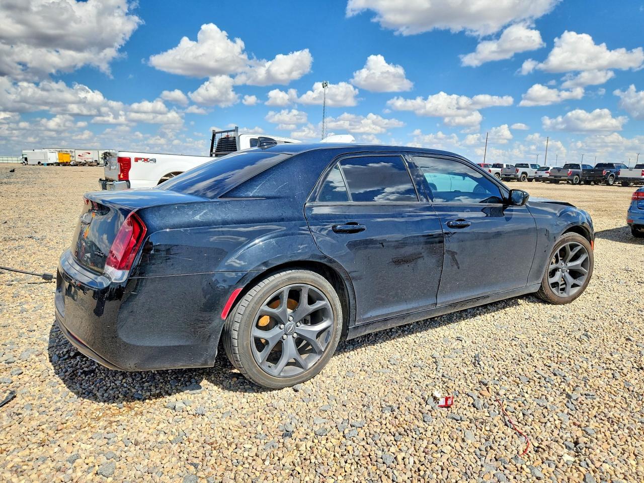 2021 Chrysler 300 Touring - zdjęcie 3