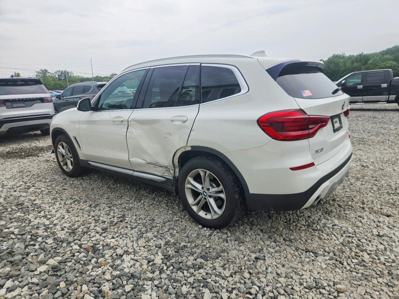 2020 BMW X3 xDrive30I - zdjęcie 2