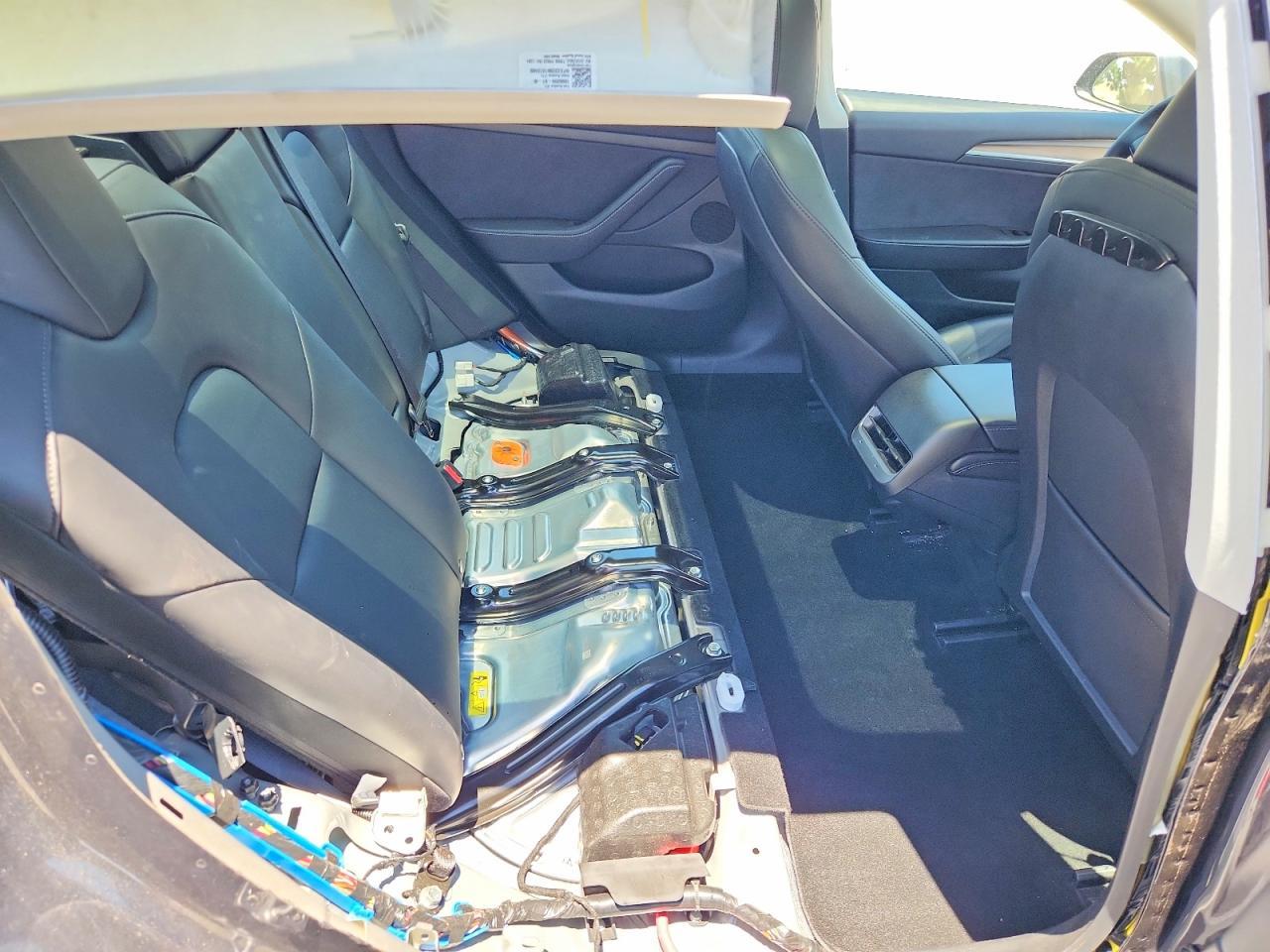 2023 Tesla Model 3 - zdjęcie 10