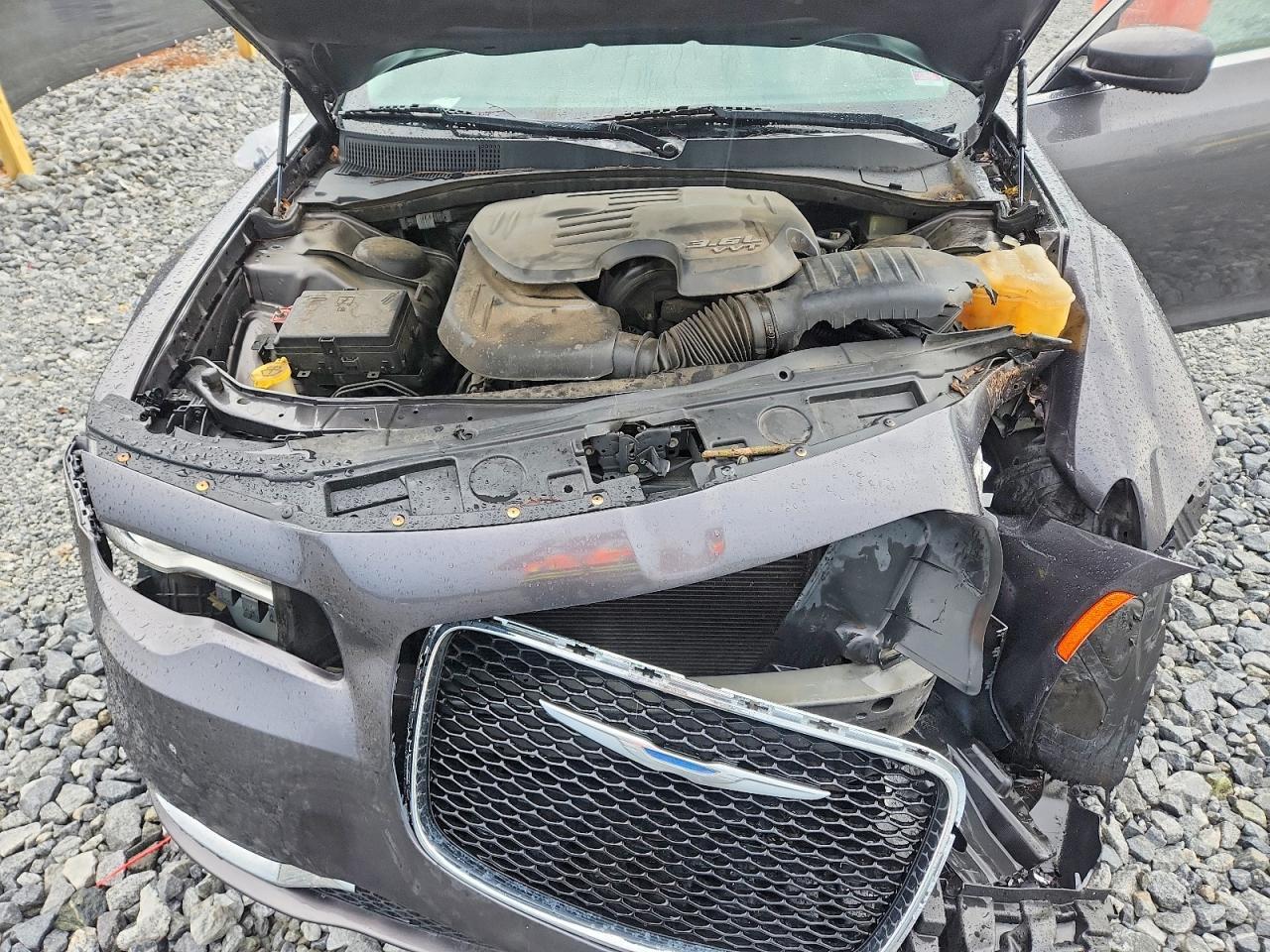 2016 Chrysler 300 Limited - zdjęcie 11