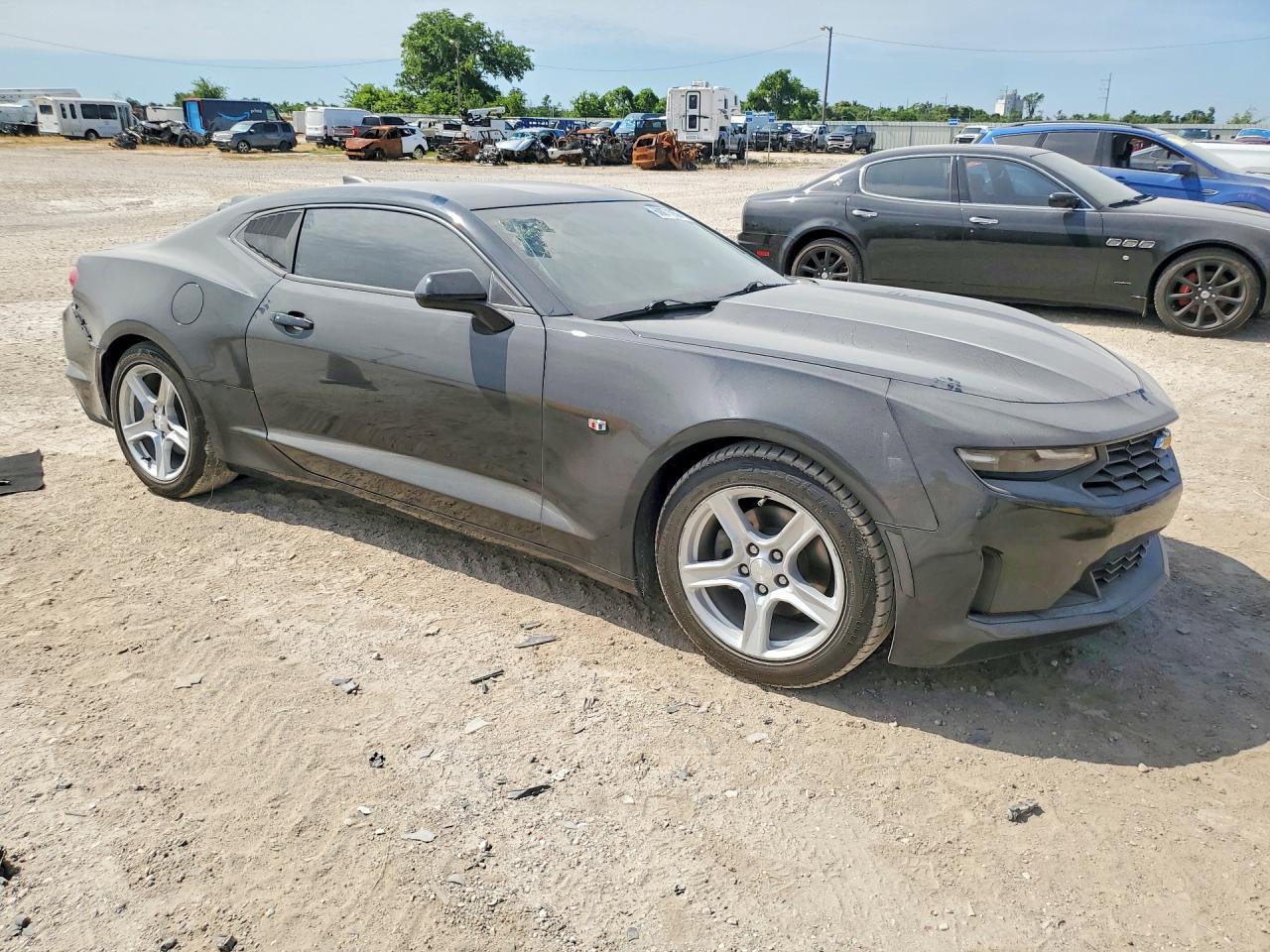 2022 Chevrolet Camaro Ls - zdjęcie 4