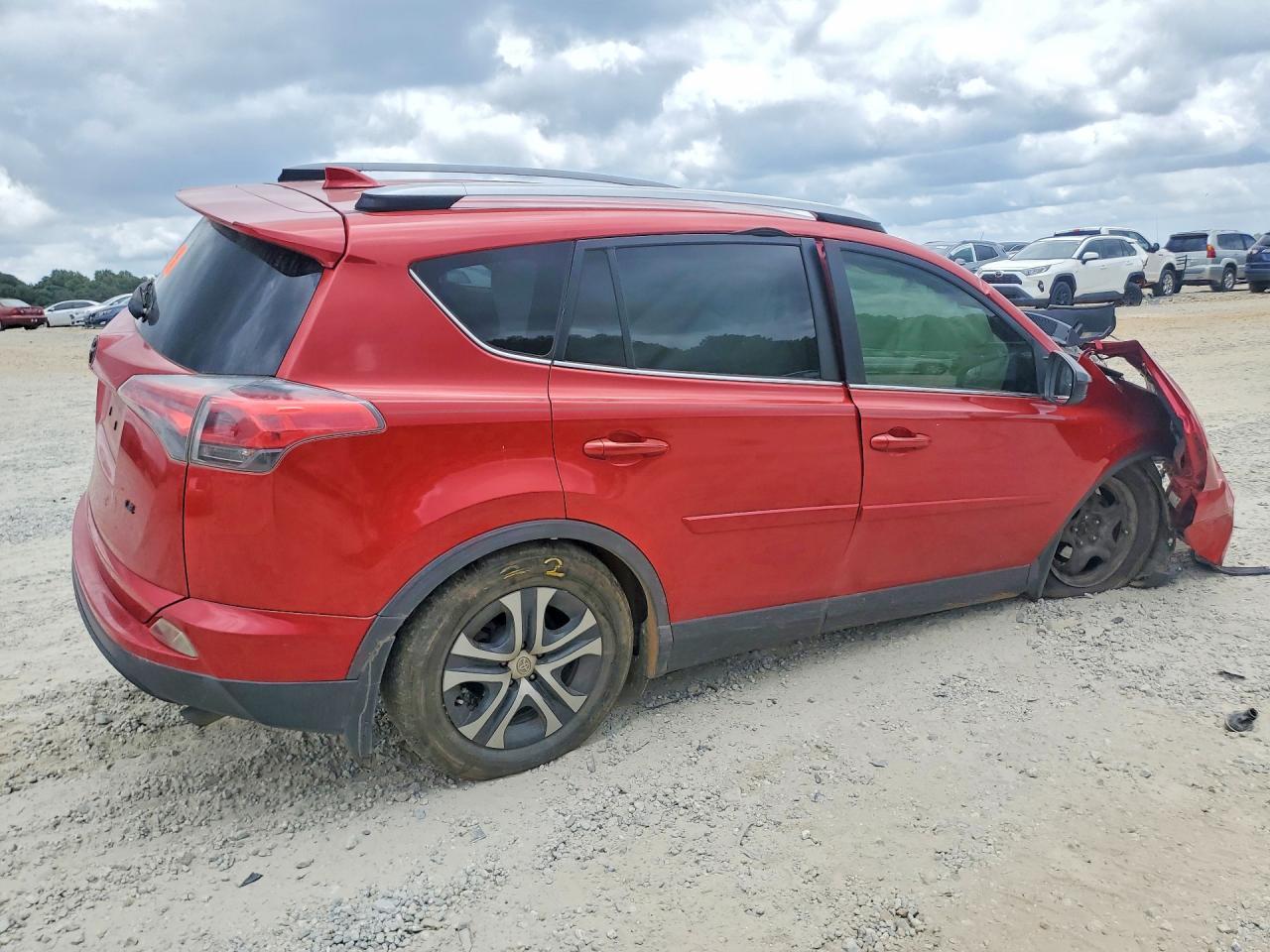 2017 Toyota Rav4 Le - zdjęcie 3