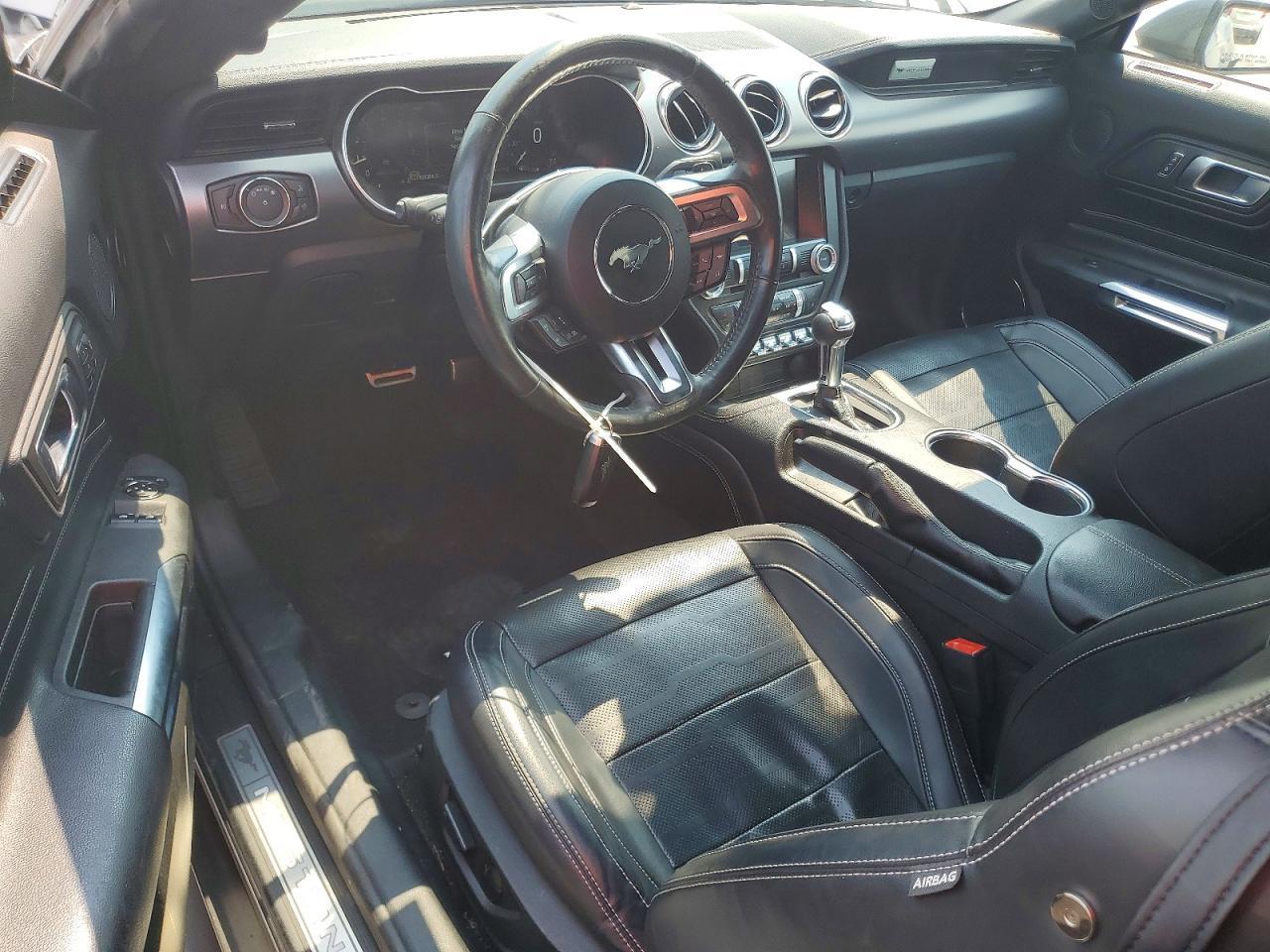 2022 Ford Mustang Gt - zdjęcie 8