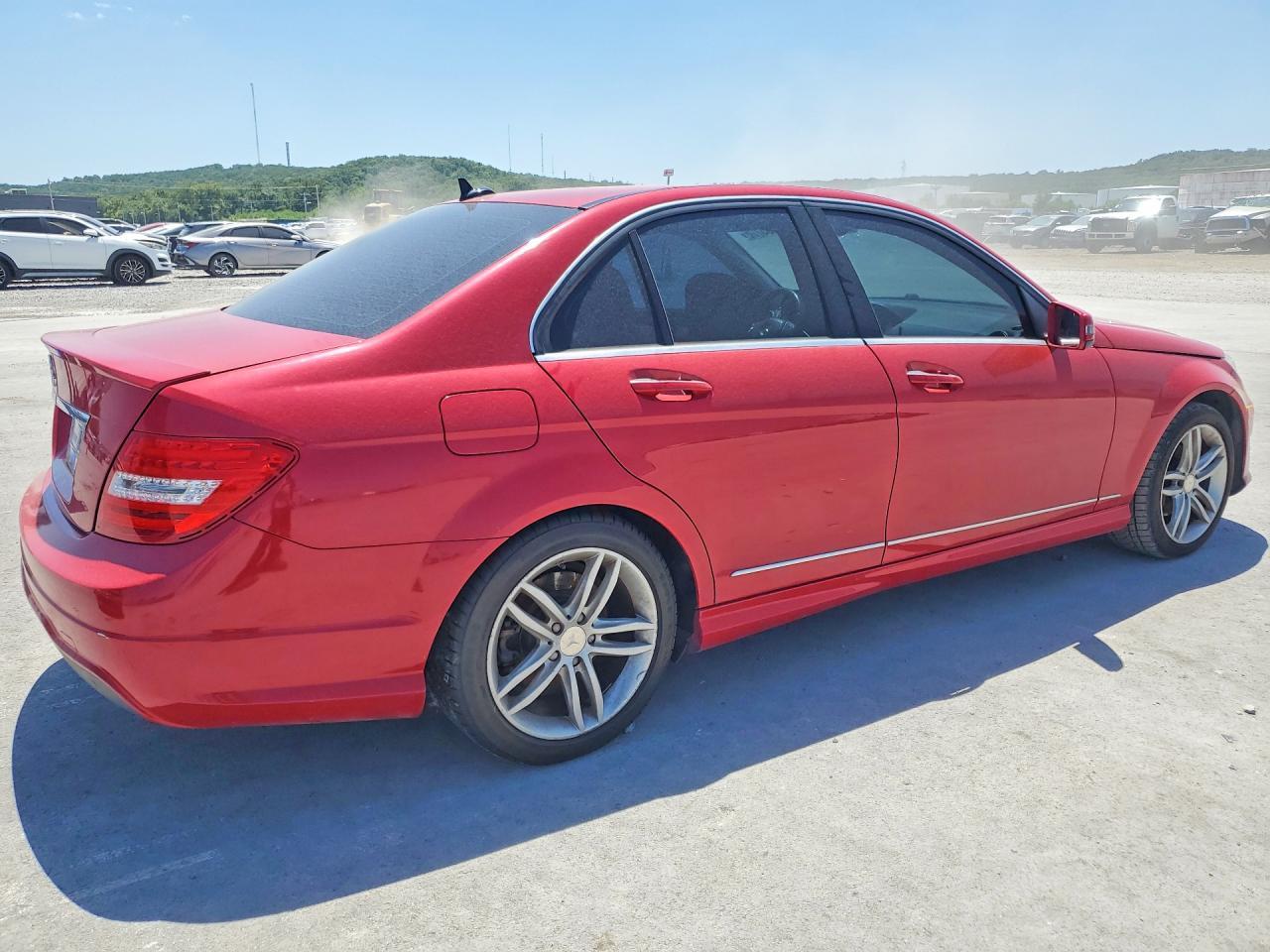 2014 Mercedes-Benz C 250 - zdjęcie 3