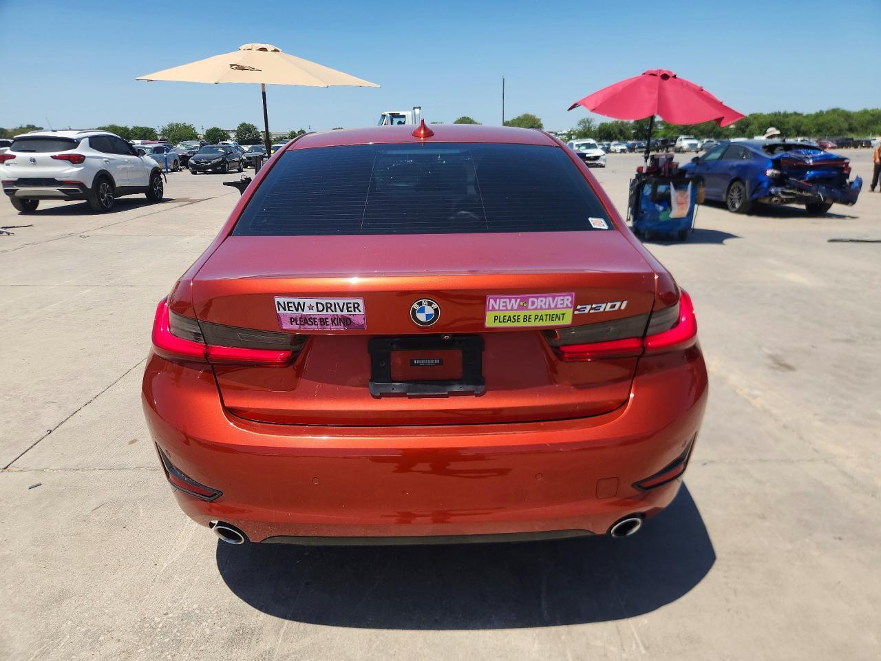 2021 BMW 330I - zdjęcie 6