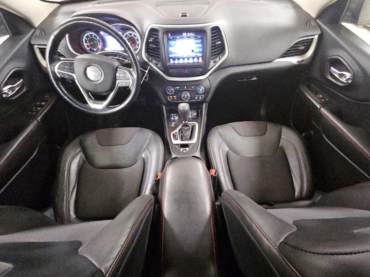 2014 Jeep Cherokee Trailhawk - zdjęcie 8