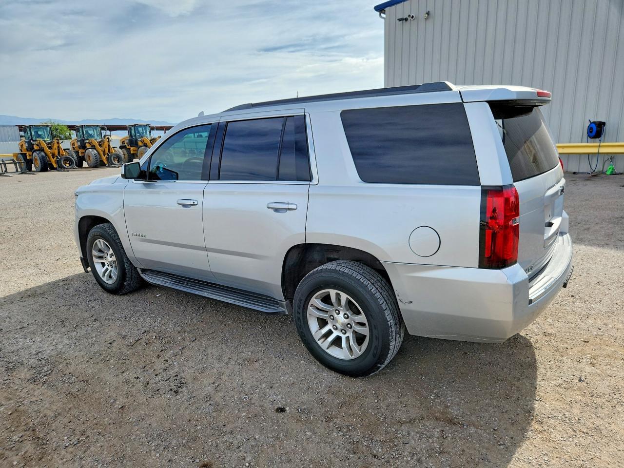 2017 Chevrolet Tahoe C1500 Ls - zdjęcie 2