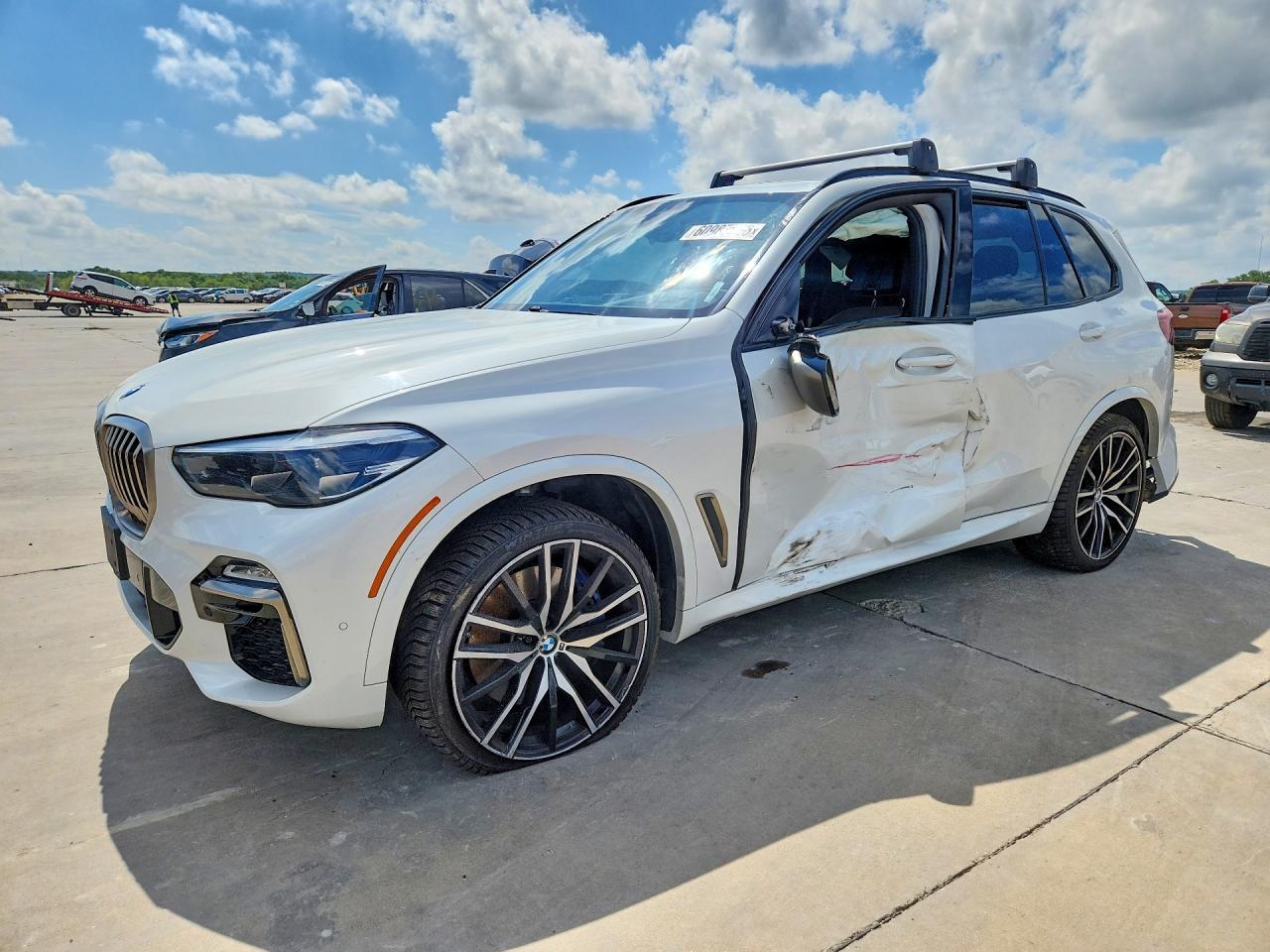 2020 BMW X5 M50I - zdjęcie główne