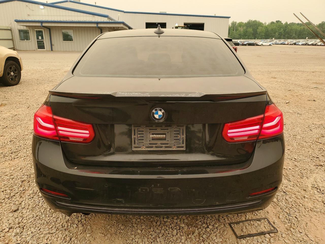 2016 BMW Seria 3 328i - zdjęcie 6