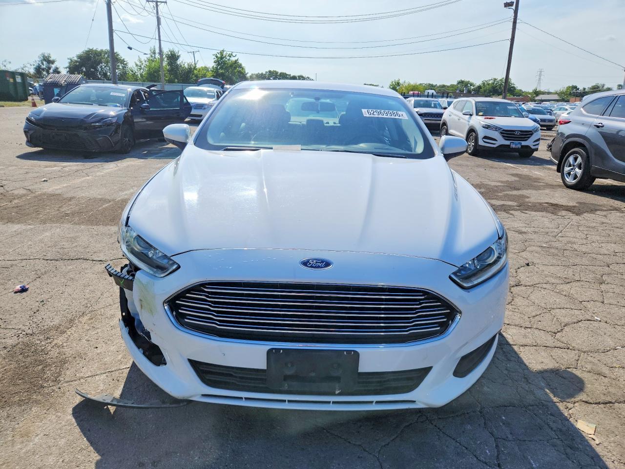 2016 Ford Fusion S - zdjęcie 5
