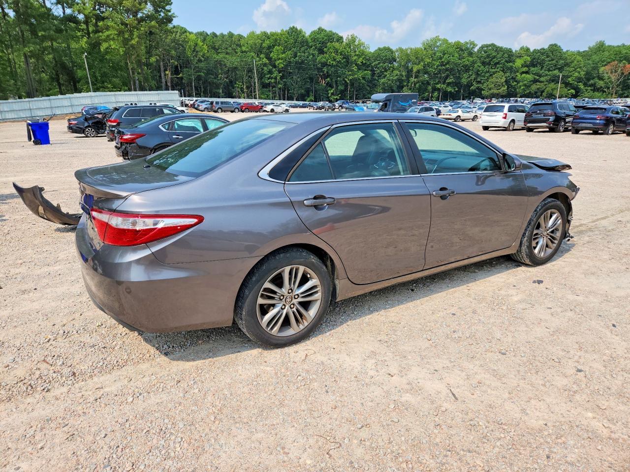 2015 Toyota Camry Se - zdjęcie 3