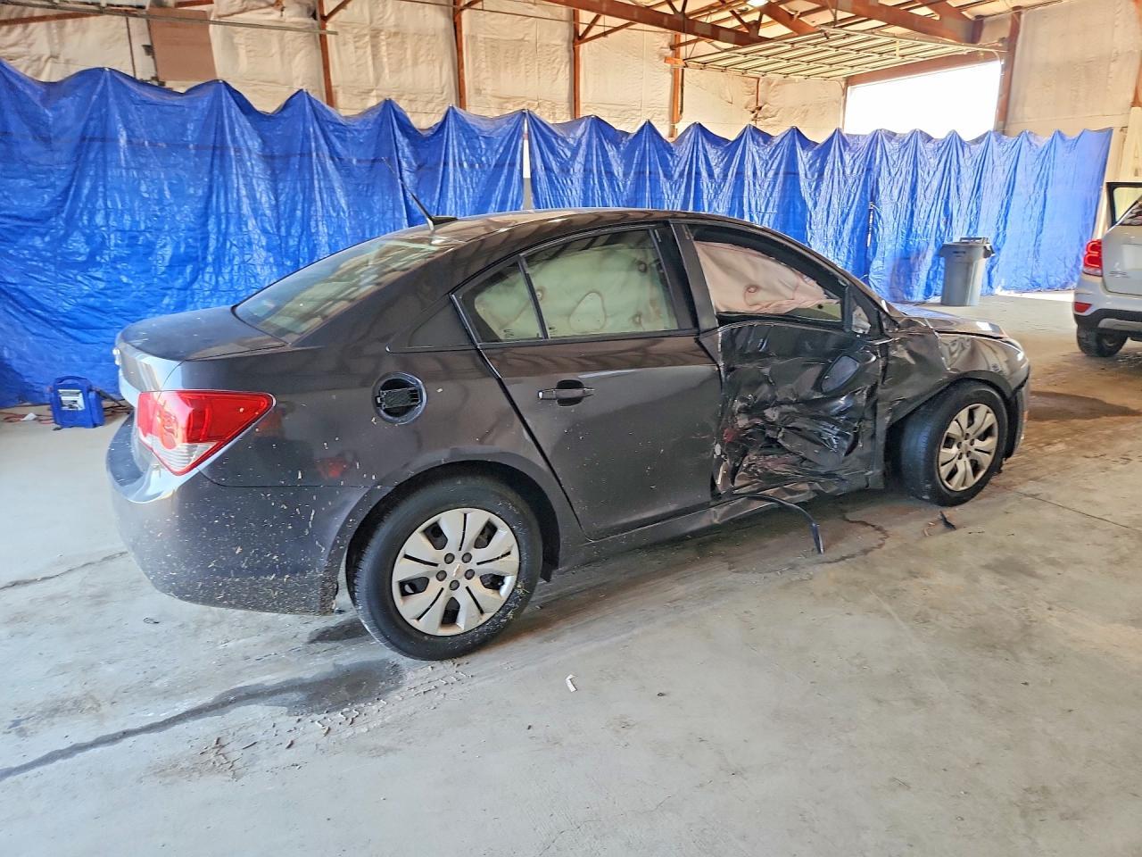 2014 Chevrolet Cruze Ls - zdjęcie 3