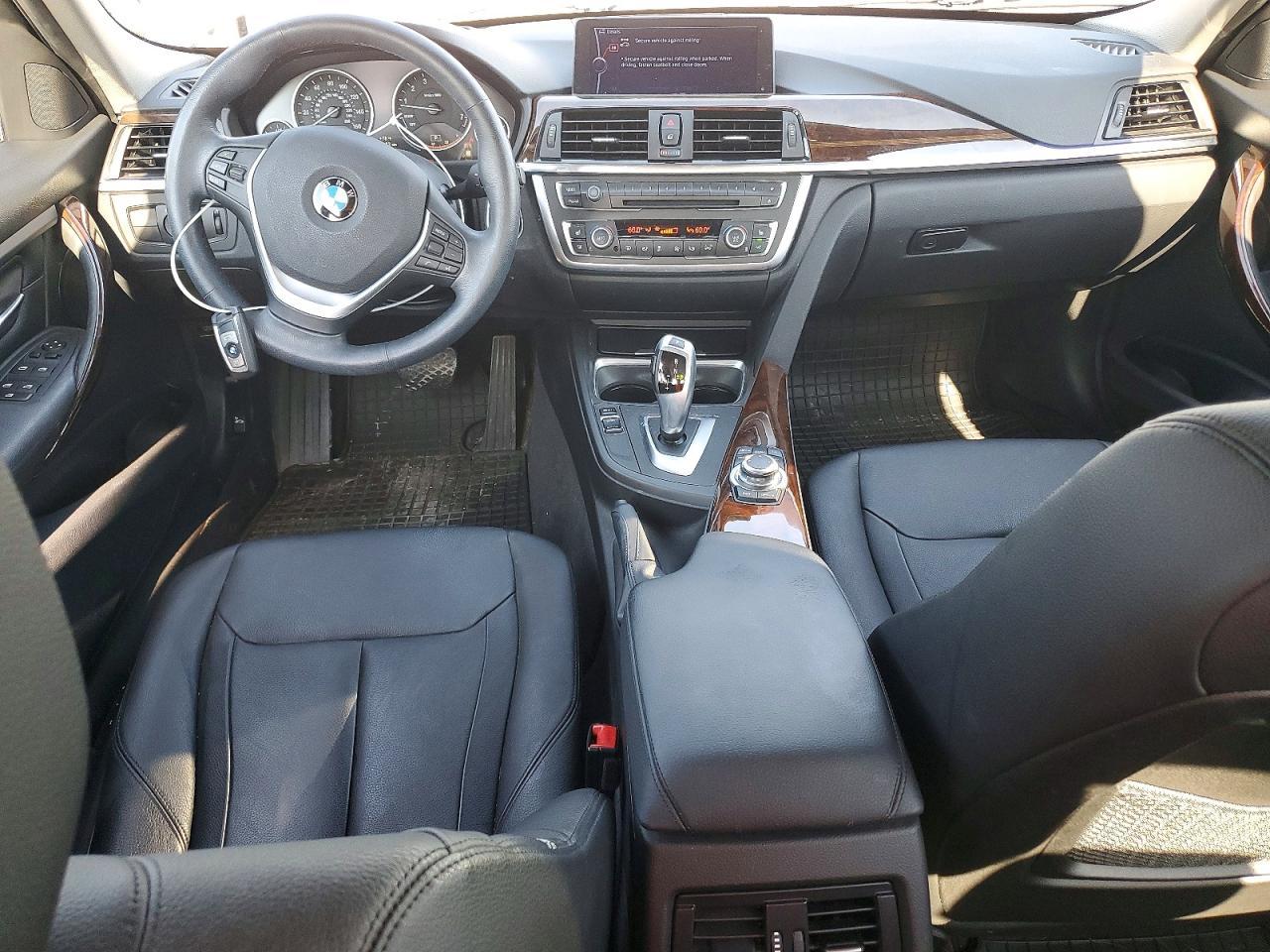 2013 BMW 328 I - zdjęcie 8