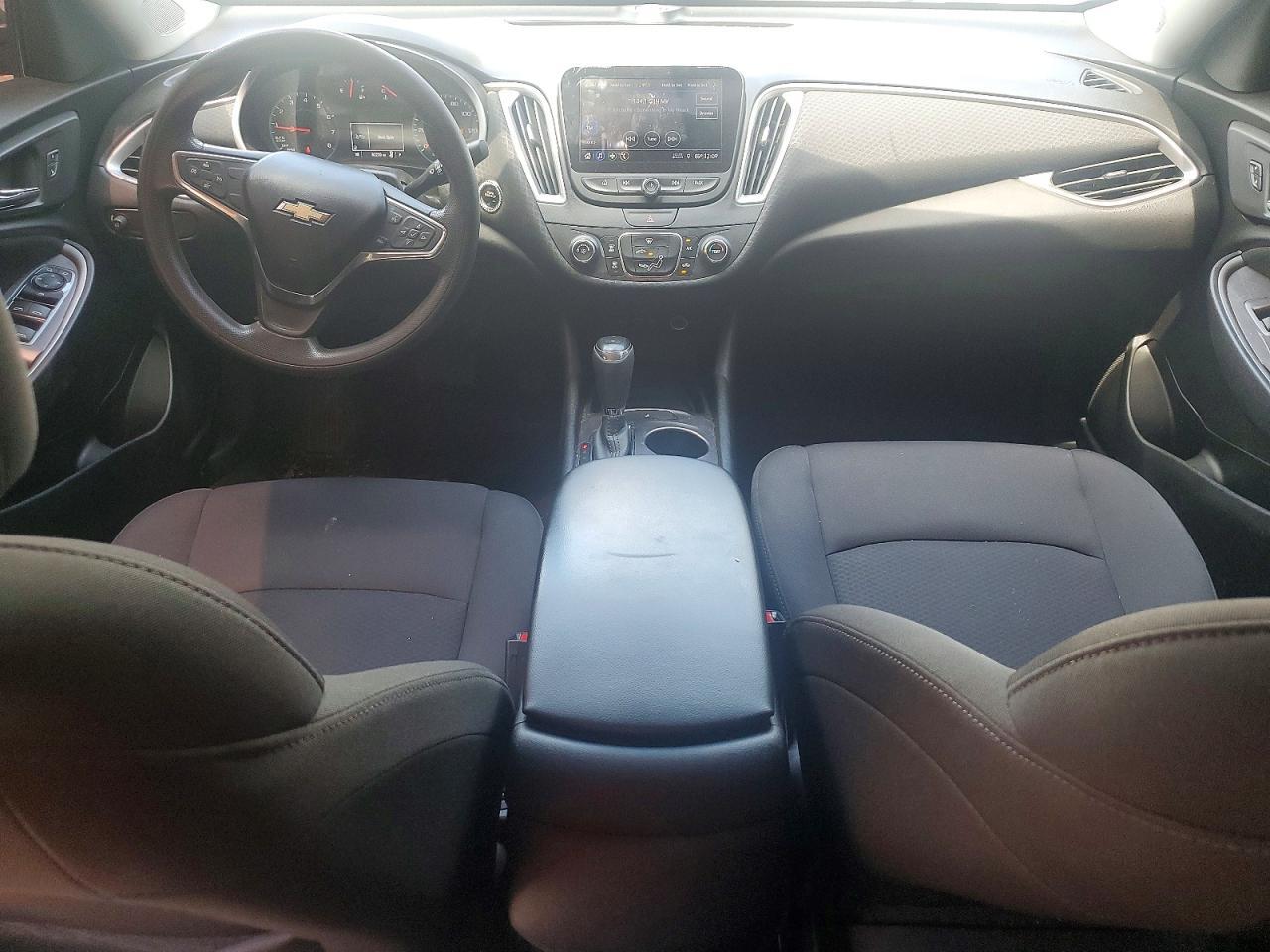 2019 Chevrolet Malibu Ls - zdjęcie 8